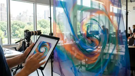 كيف تحسن تحديثات iOS وAndroid تجربة Canva الإبداعية