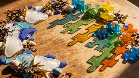 Seaside Escape®: Merge & Story vs. Konkurrenterne: Hvad Skiller Sig Ud?