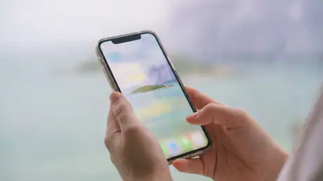 Fortnite auf Android und iOS: Wie Zugang und Steuerung das Spiel verändern
