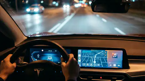 Pourquoi Android Auto est devenu indispensable pour les conducteurs modernes