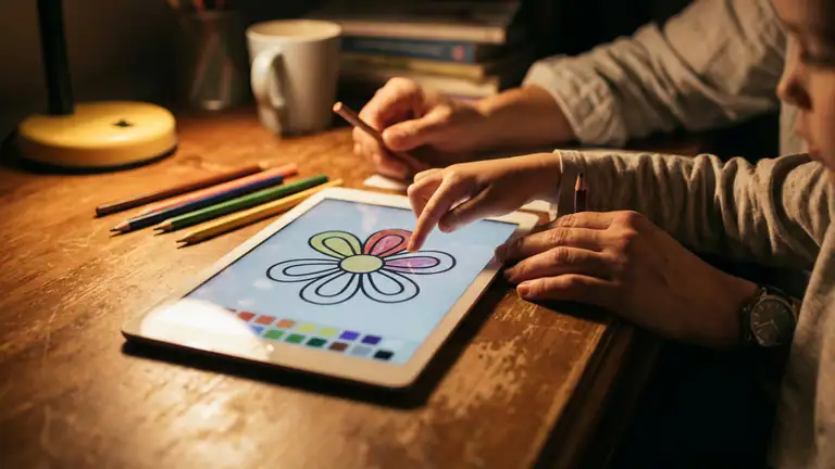 「Coloring Games」は塗るだけの遊びか　作品共有が生むつながりと限界 header